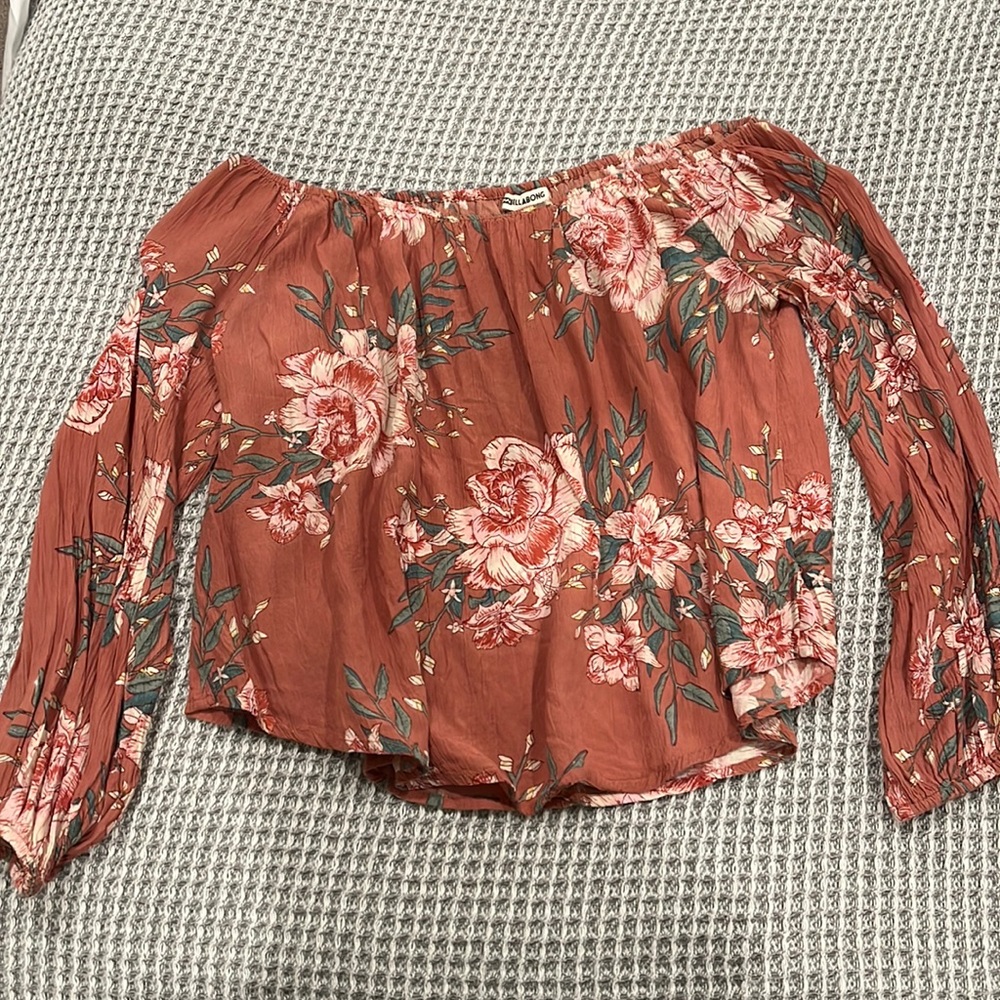 Billabong Off-the-shoulder M Top